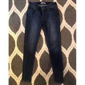 Levi’s skinny jeans
